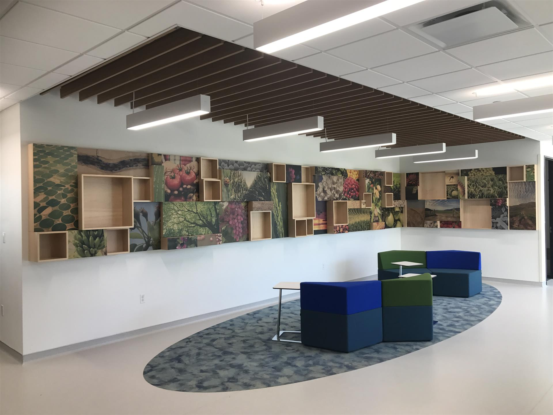 Inside Elk Grove Graphics In Elk Grove Village